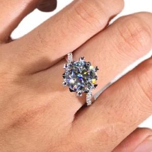 4 items new variety rings bracelets necklace